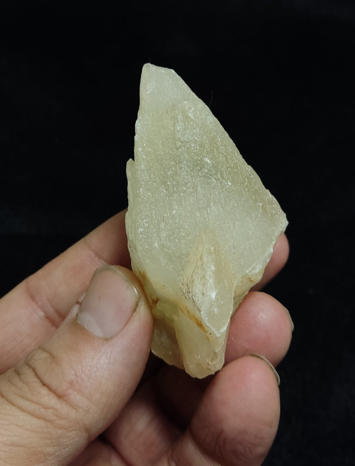A very Aesthetic Natural beautifully terminated Calcite crystal 75 grams