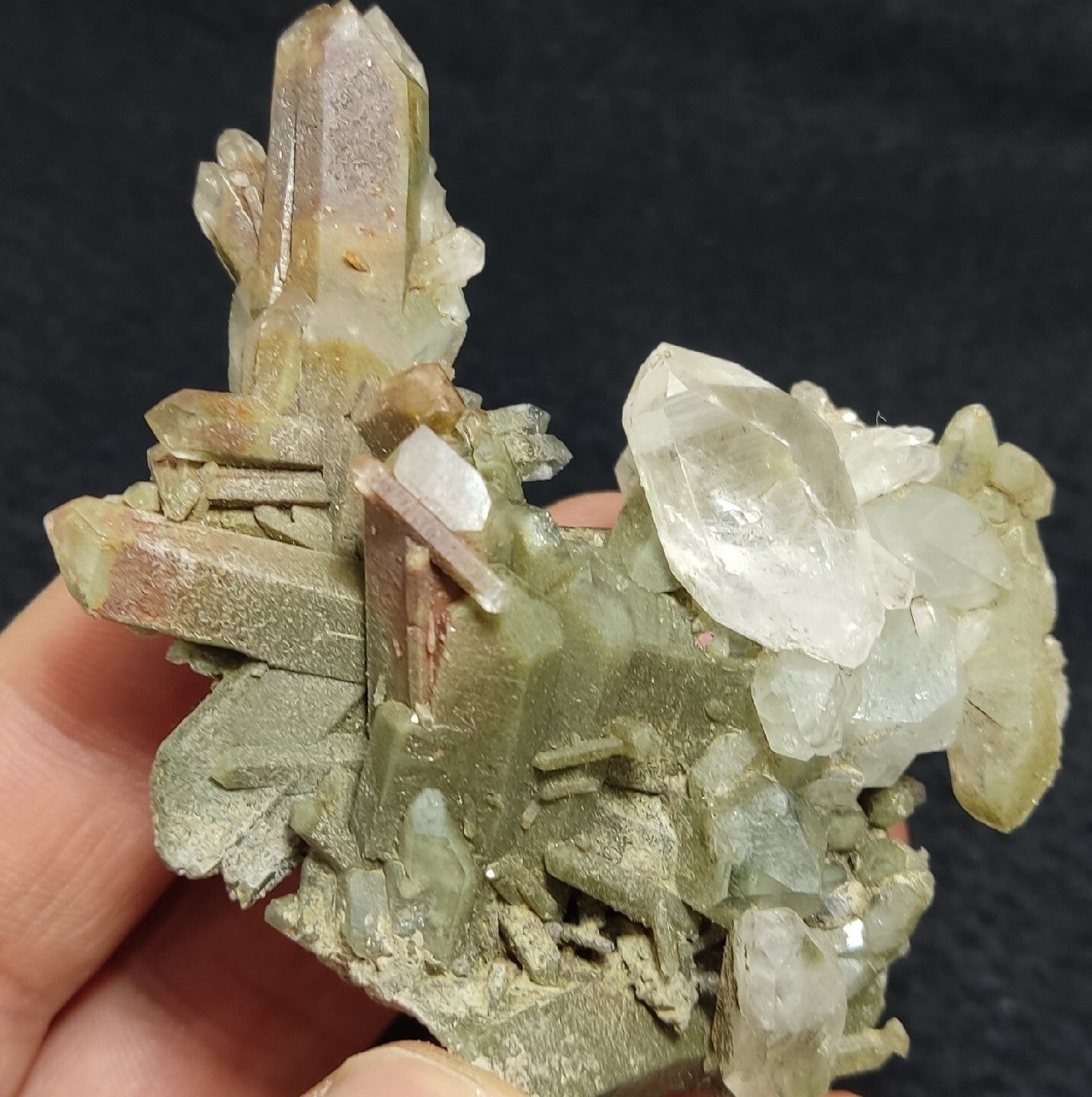 Chlorite Quartz cluster with iron inclusions 79 grams