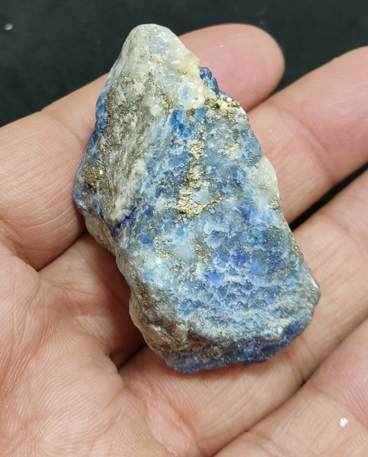 Amazing specimen of fluorescent sodalite-Lazurite with pyrite on matrix 53 grams