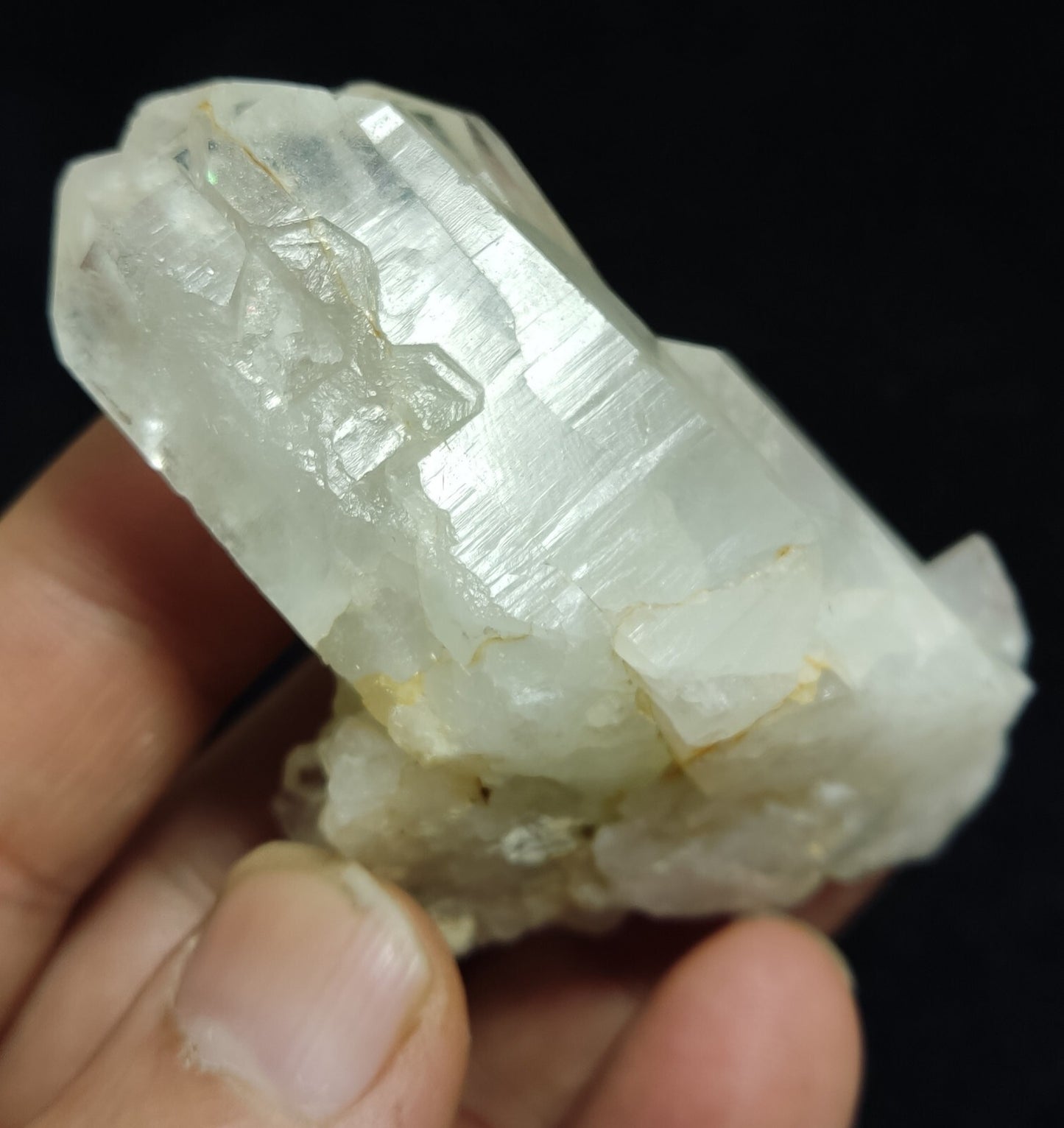 88 grams natural quartz crystal cluster