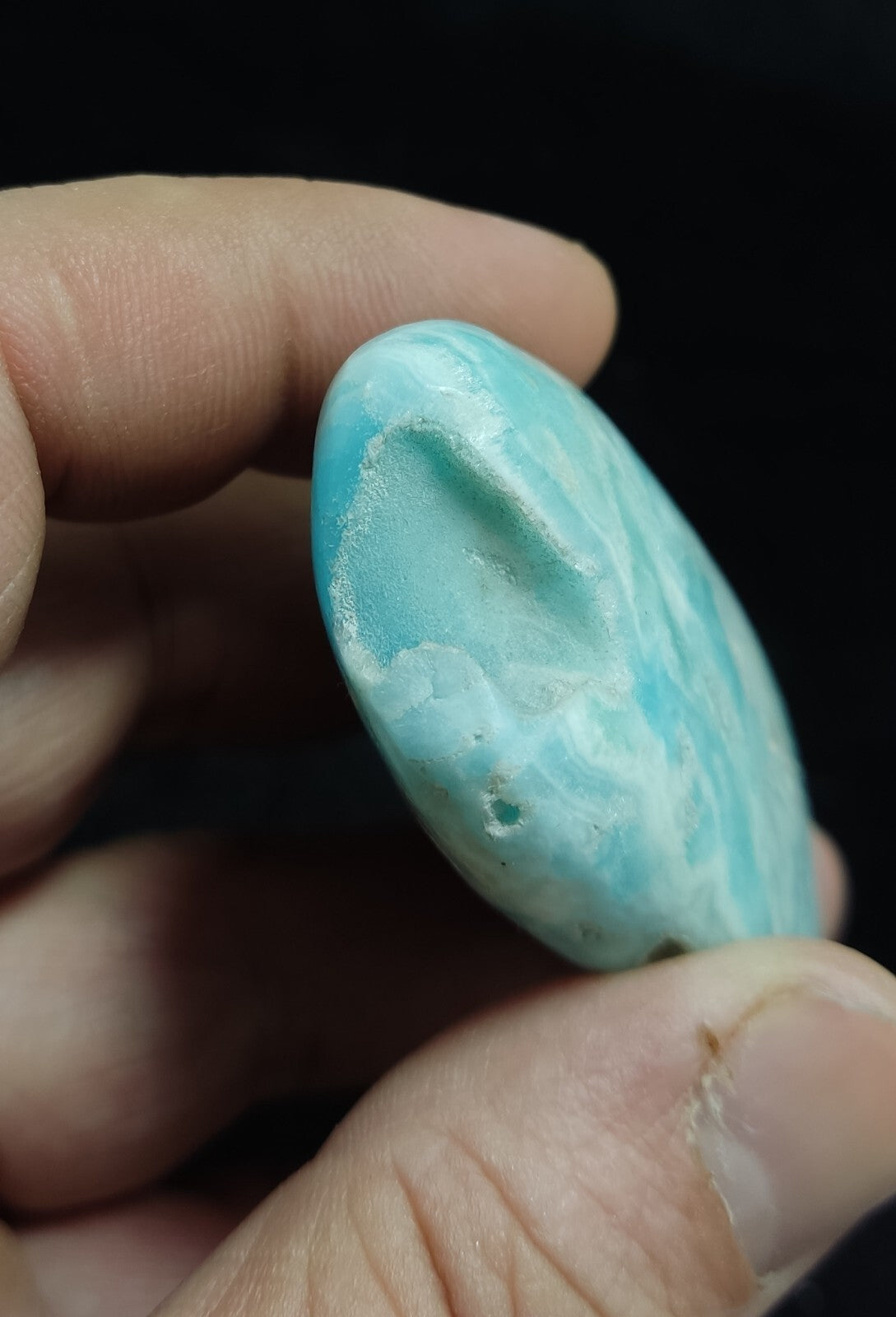 An amazing Blue color aragonite Palmstone 75 grams