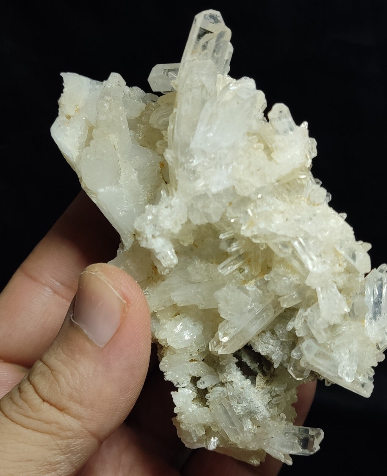 Very Aesthetic Quartz Crystal Cluster 207 grams