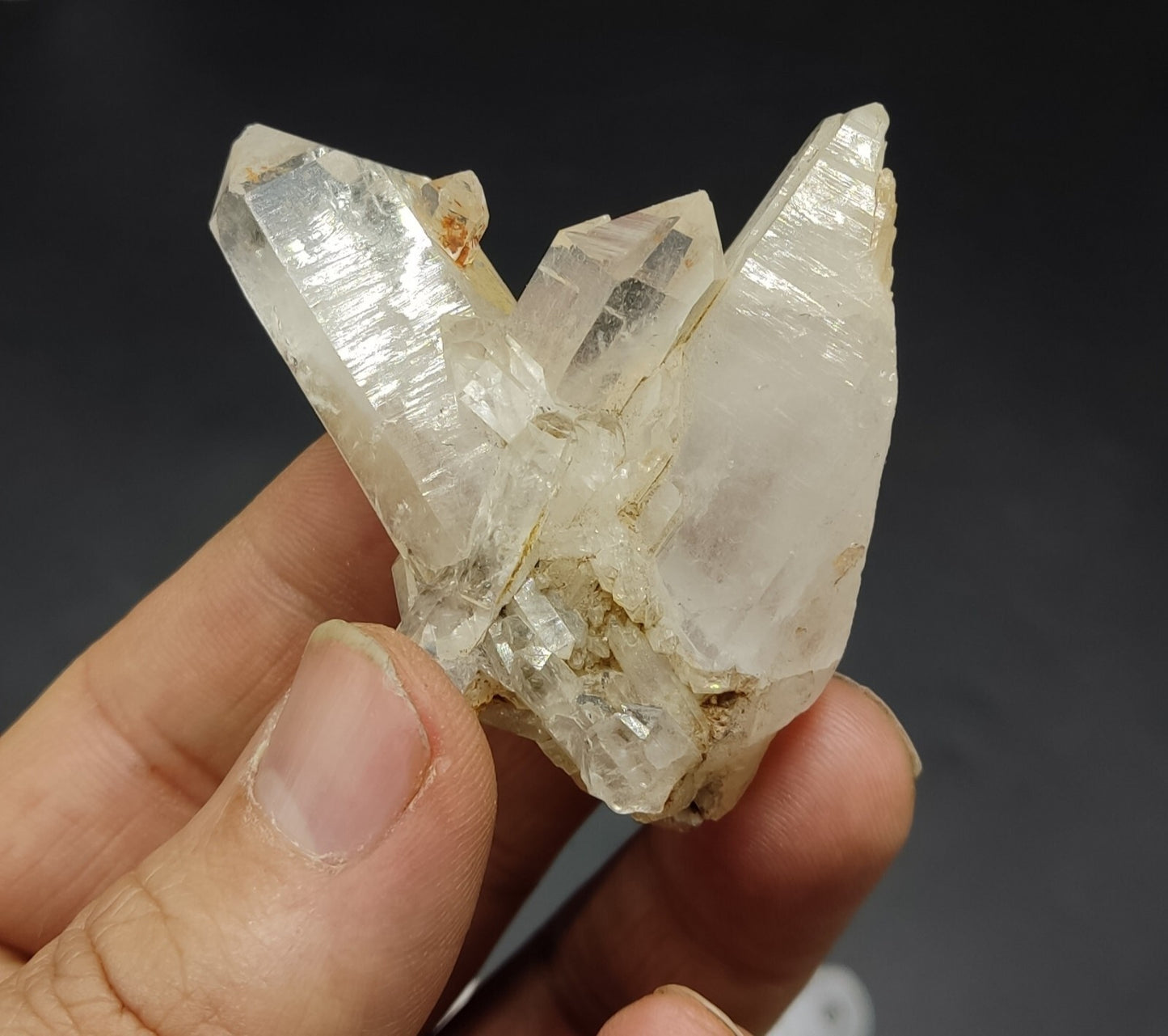 An Aesthetic terminated Quartz crystal specimen 57 grams