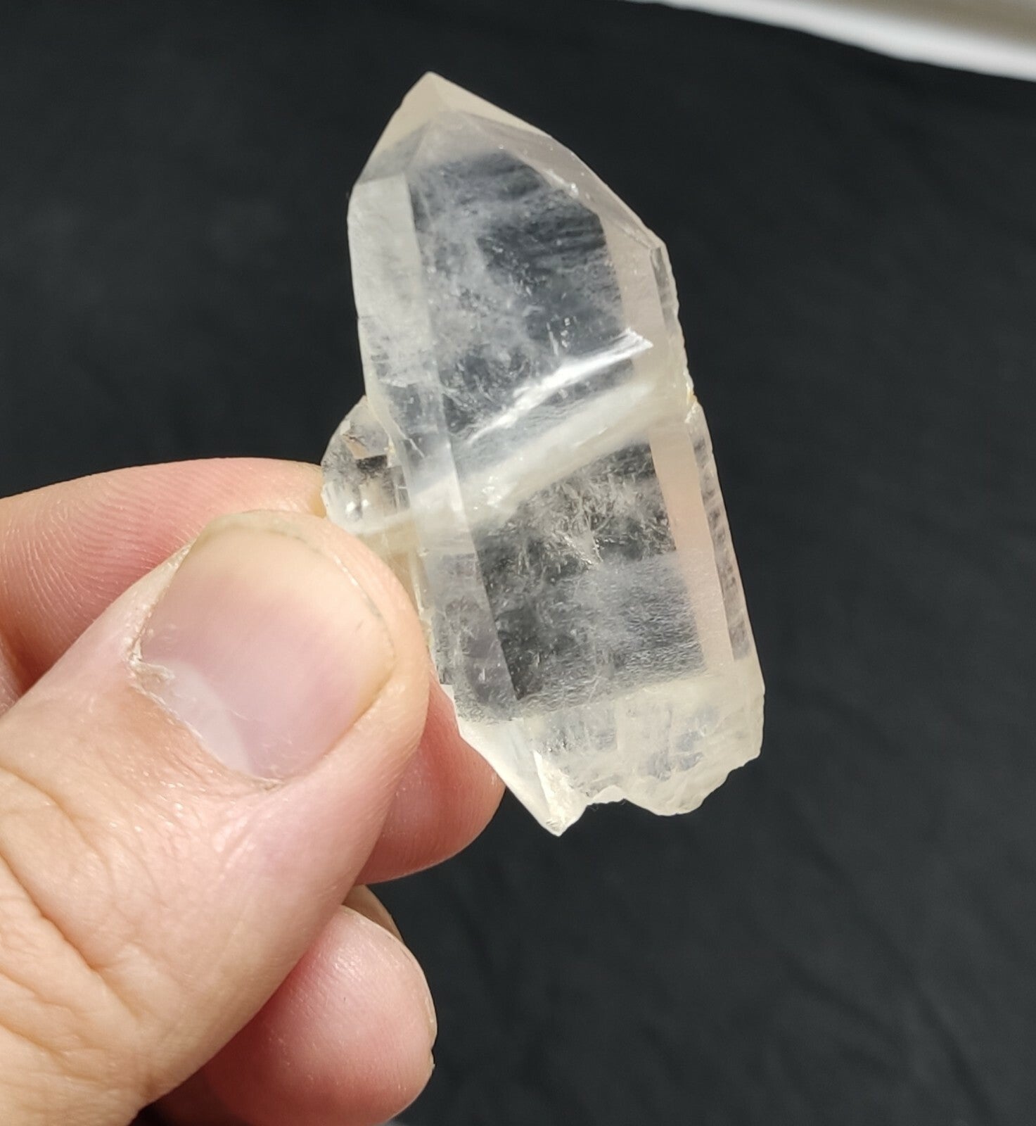 An amazing specimen of terminated Quartz crystal with unique inclusions 18 grams