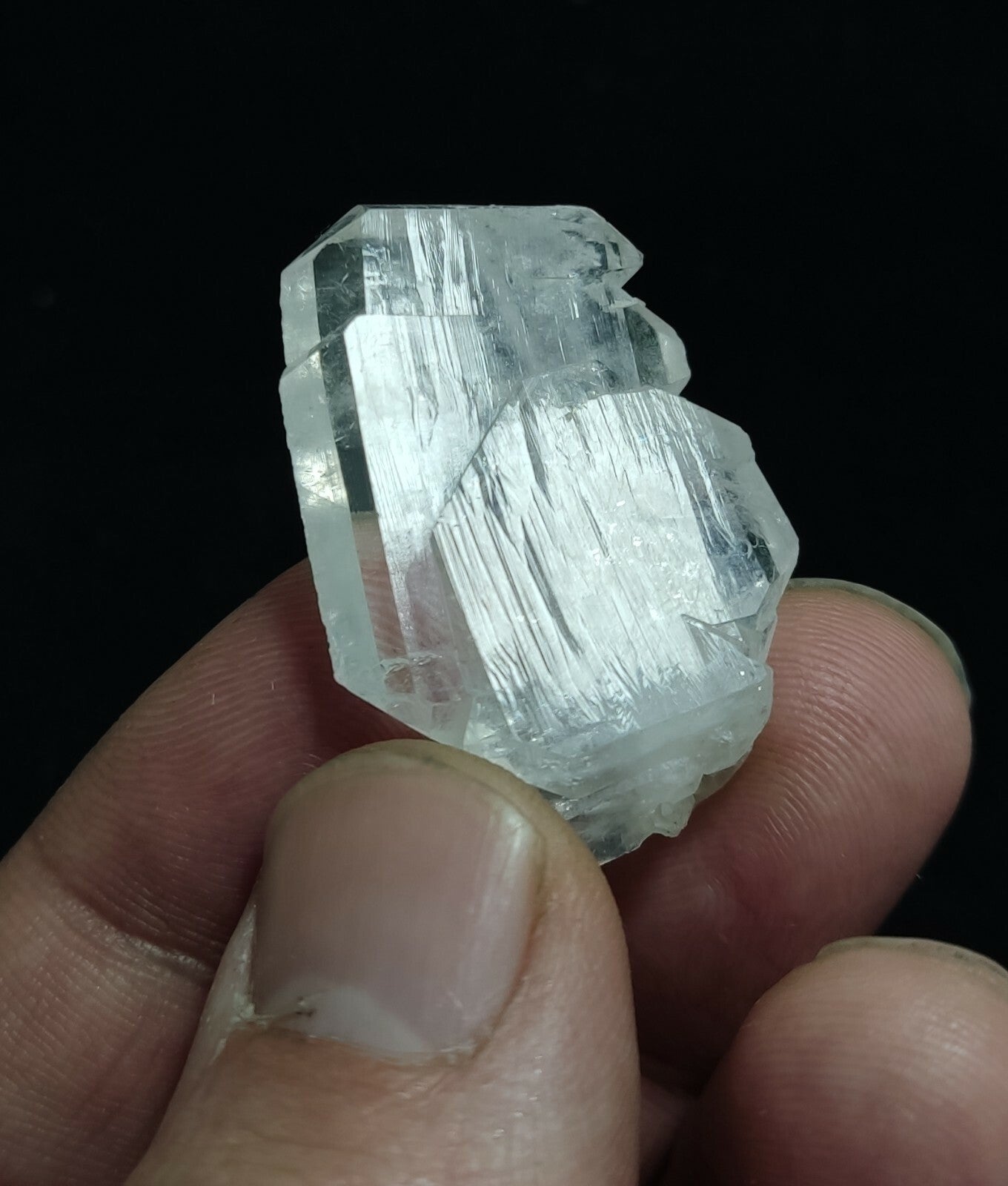 An amazing specimen of terminated faden Quartz crystal 10.5 grams