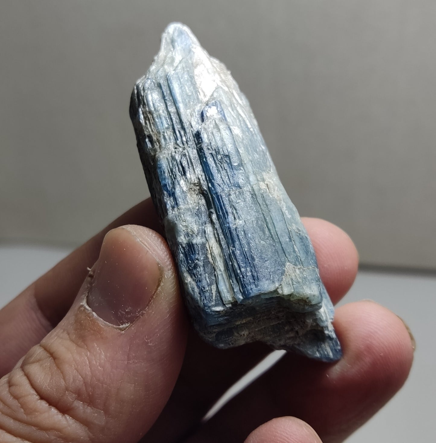 An Aesthetic specimen of blue kyanite crystal 45 grams
