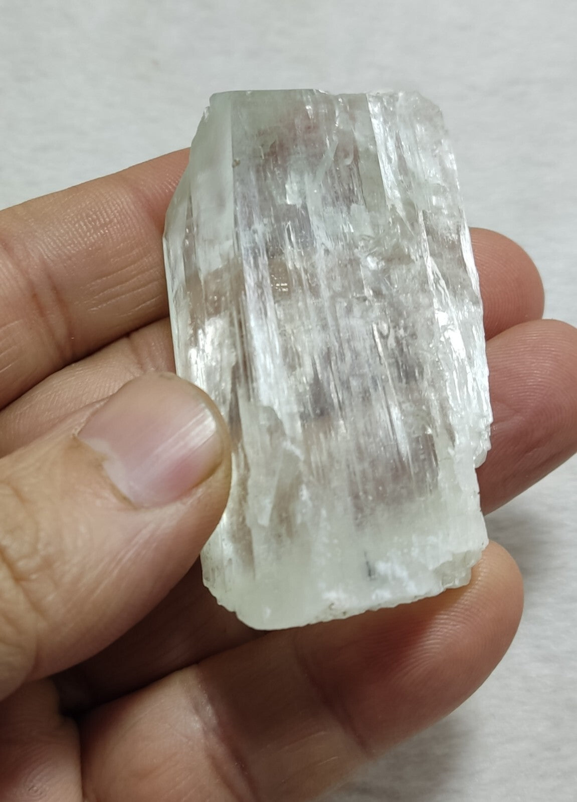 An Aesthetic terminated spodumene floater crystal specimen 75 grams