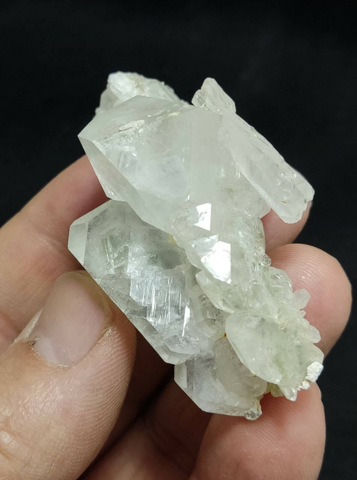 An amazing specimen of terminated faden Quartz crystal 45 grams
