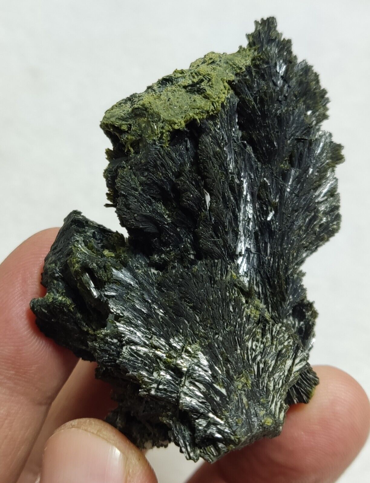 An aesthetic specimen of epidote crystal specimen 82 grams