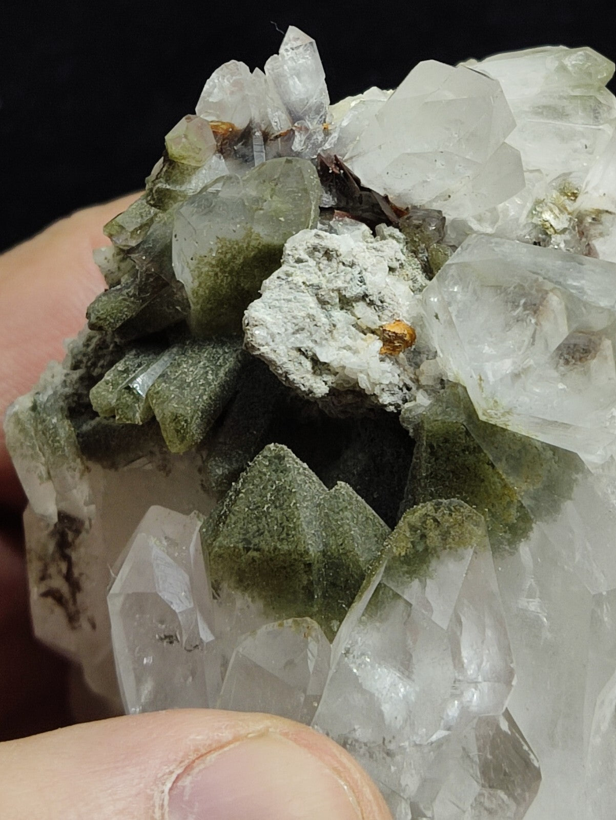 An Aesthetic large terminated Quartz cluster with chlorite inclusions 495 grams