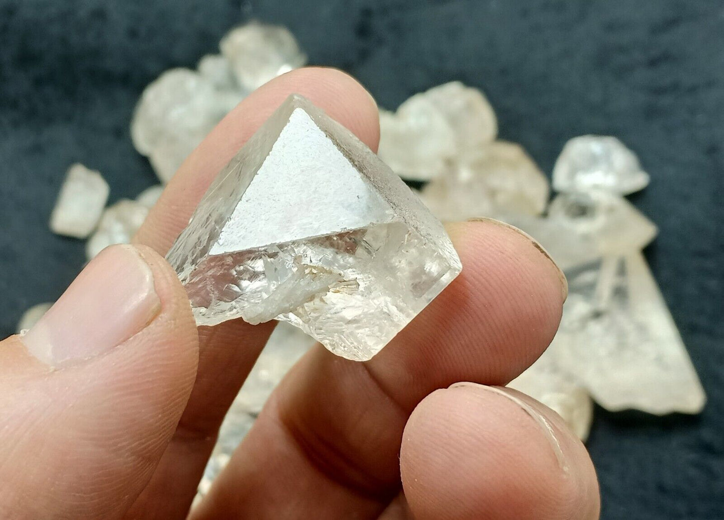 380 grams beautiful terminated Topaz crystals