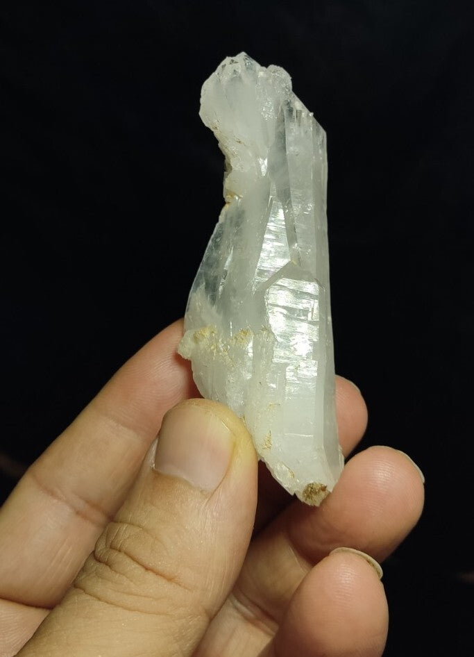 Faden Quartz crystal Double Terminated 78 grams