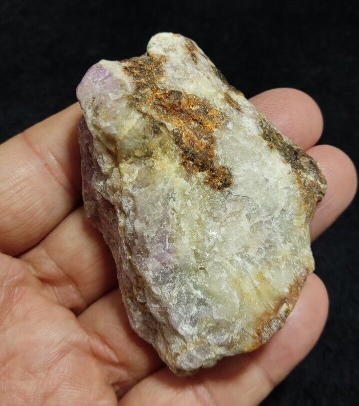 106 grams Tenebrescent Highly Fluorescent Hackmanite Specimen