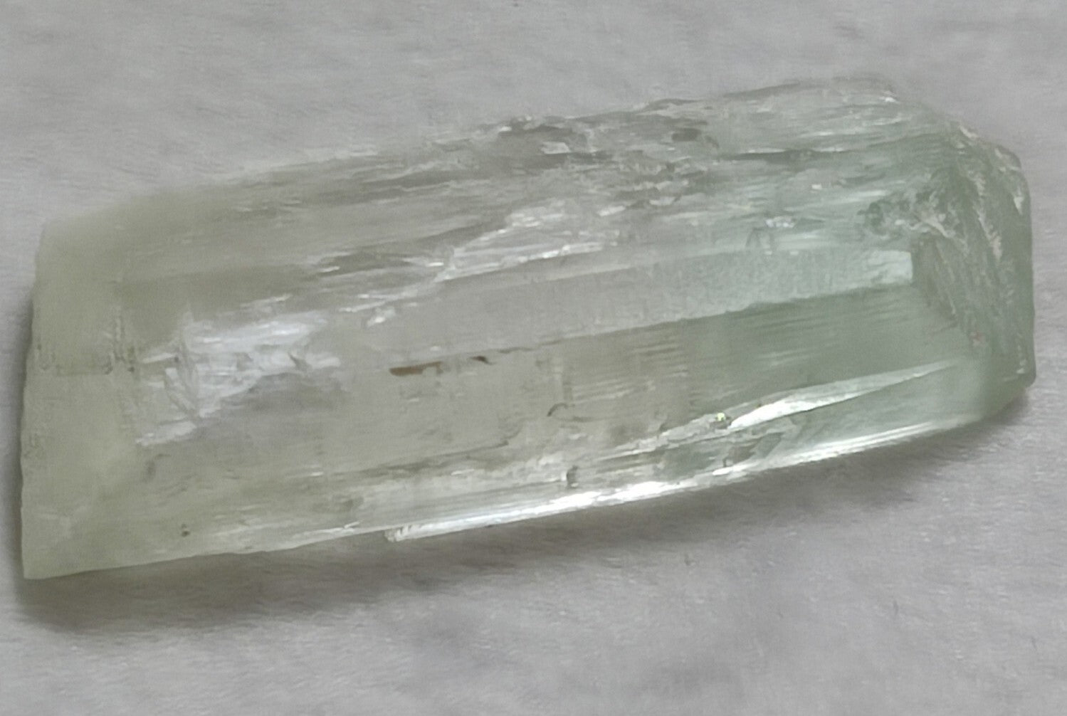An Aesthetic terminated spodumene floater crystal specimen 75 grams
