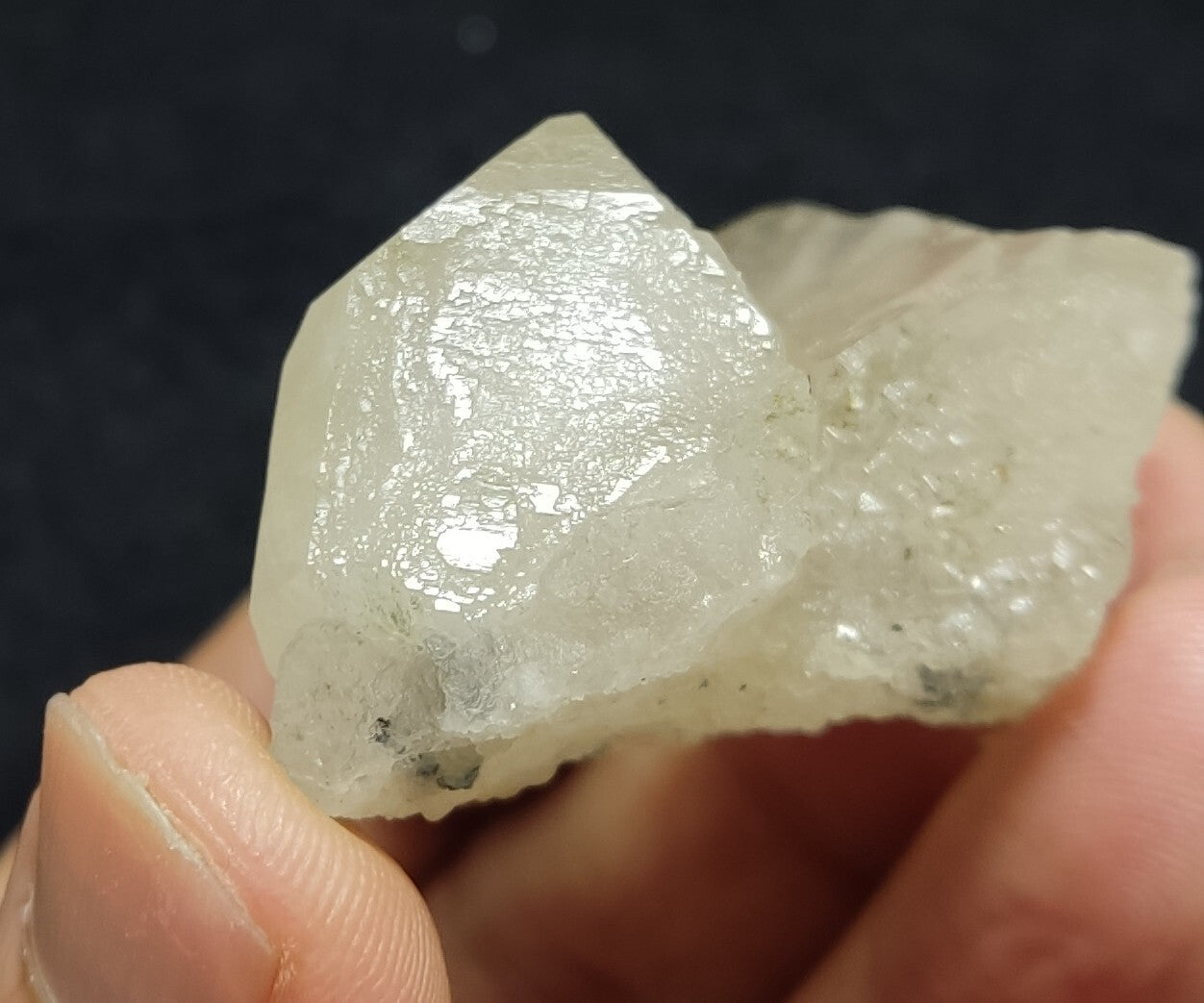 An Aesthetic Natural beautifully terminated gwindel Quartz specimen 47 grams
