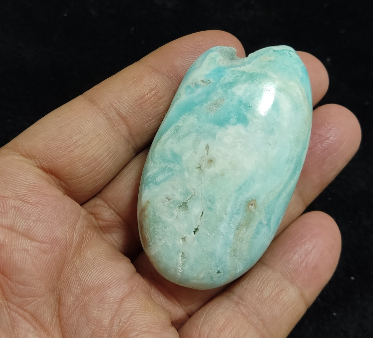 An amazing Blue color aragonite Palmstone 75 grams