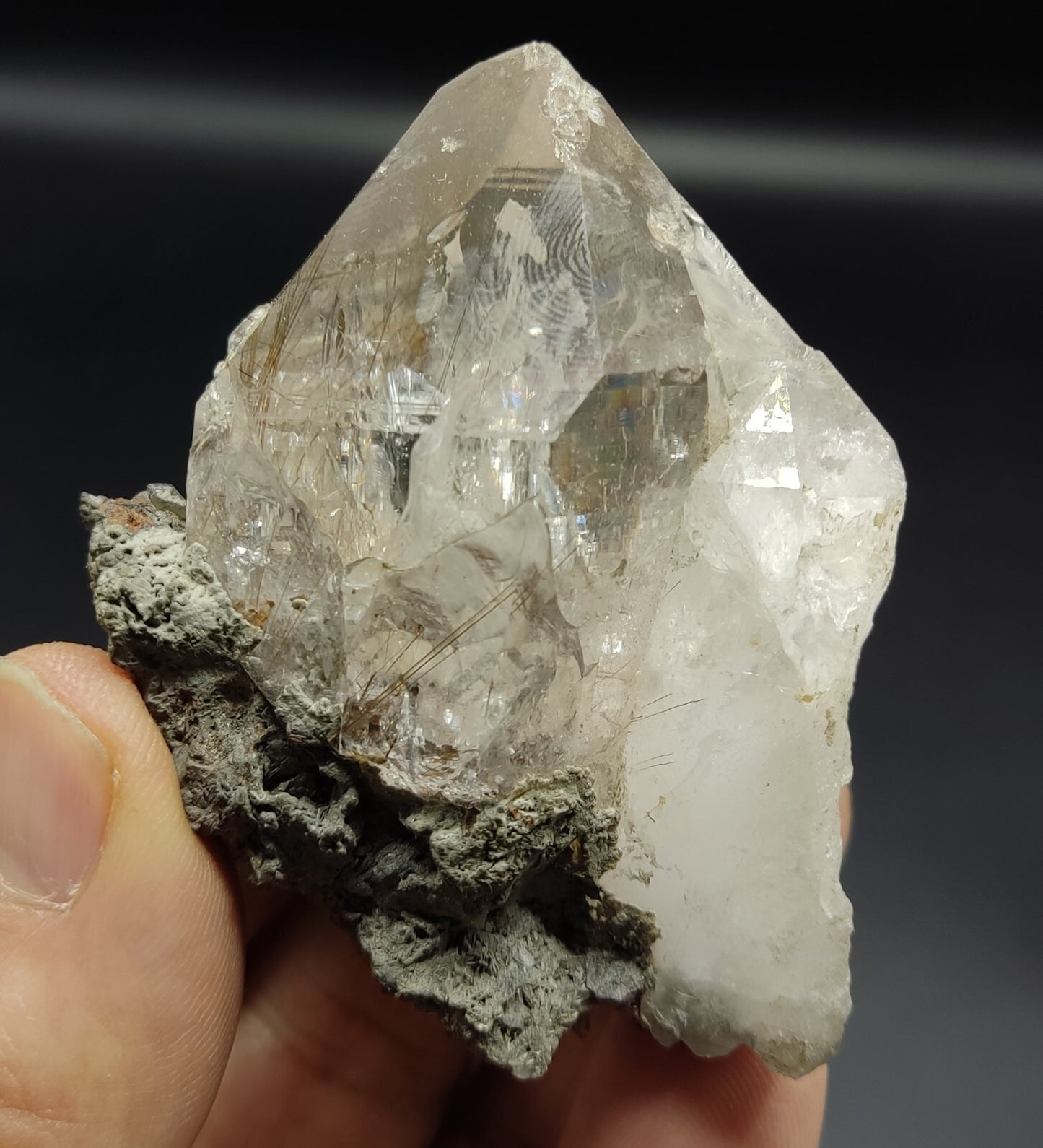 An Aesthetic specimen of rutiles included quartz crystal 148 grams