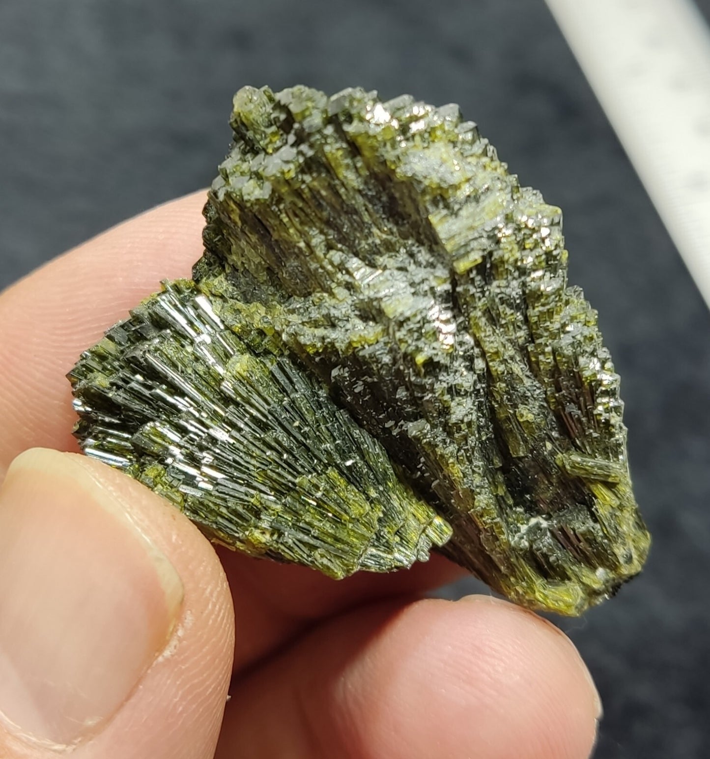 Single natural Epidote Crystal spray formations 22 grams