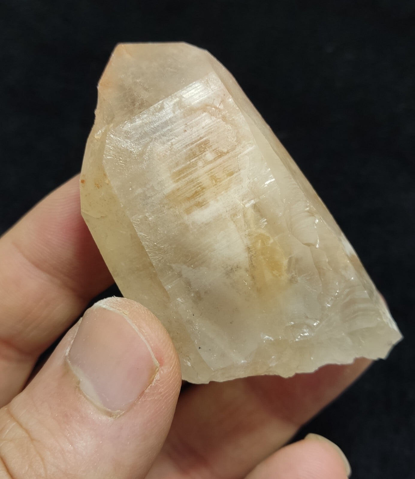 An amazing specimen of terminated amphibole included Quartz crystal 78