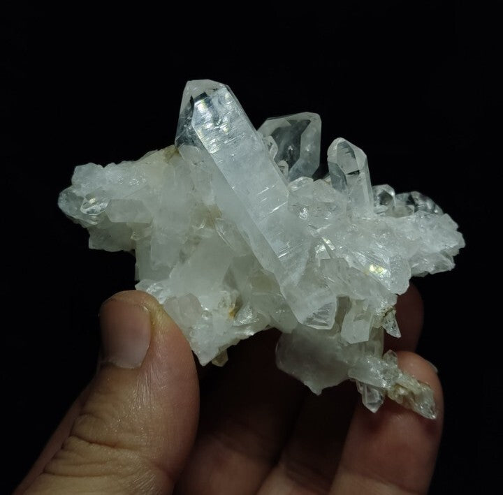 Natural terminated Quartz cluster 90 grams