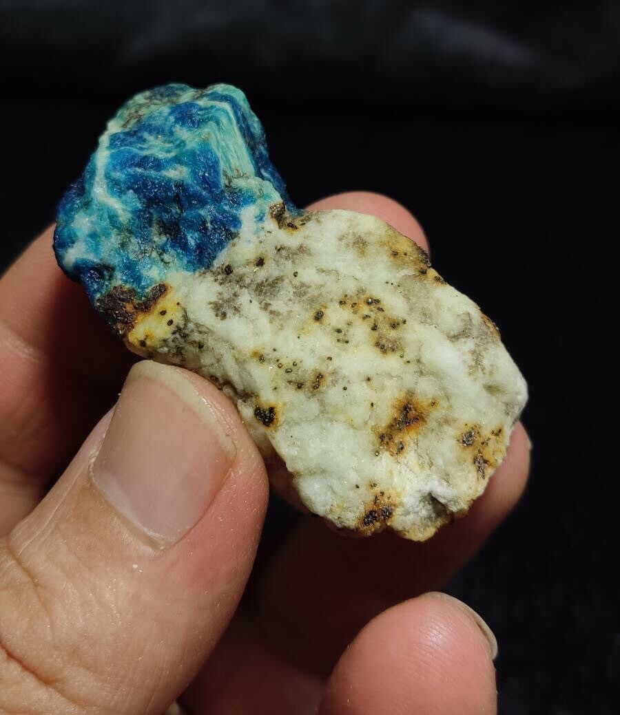 Blue Fluorescent Lazurite In Matrix 48 Grams