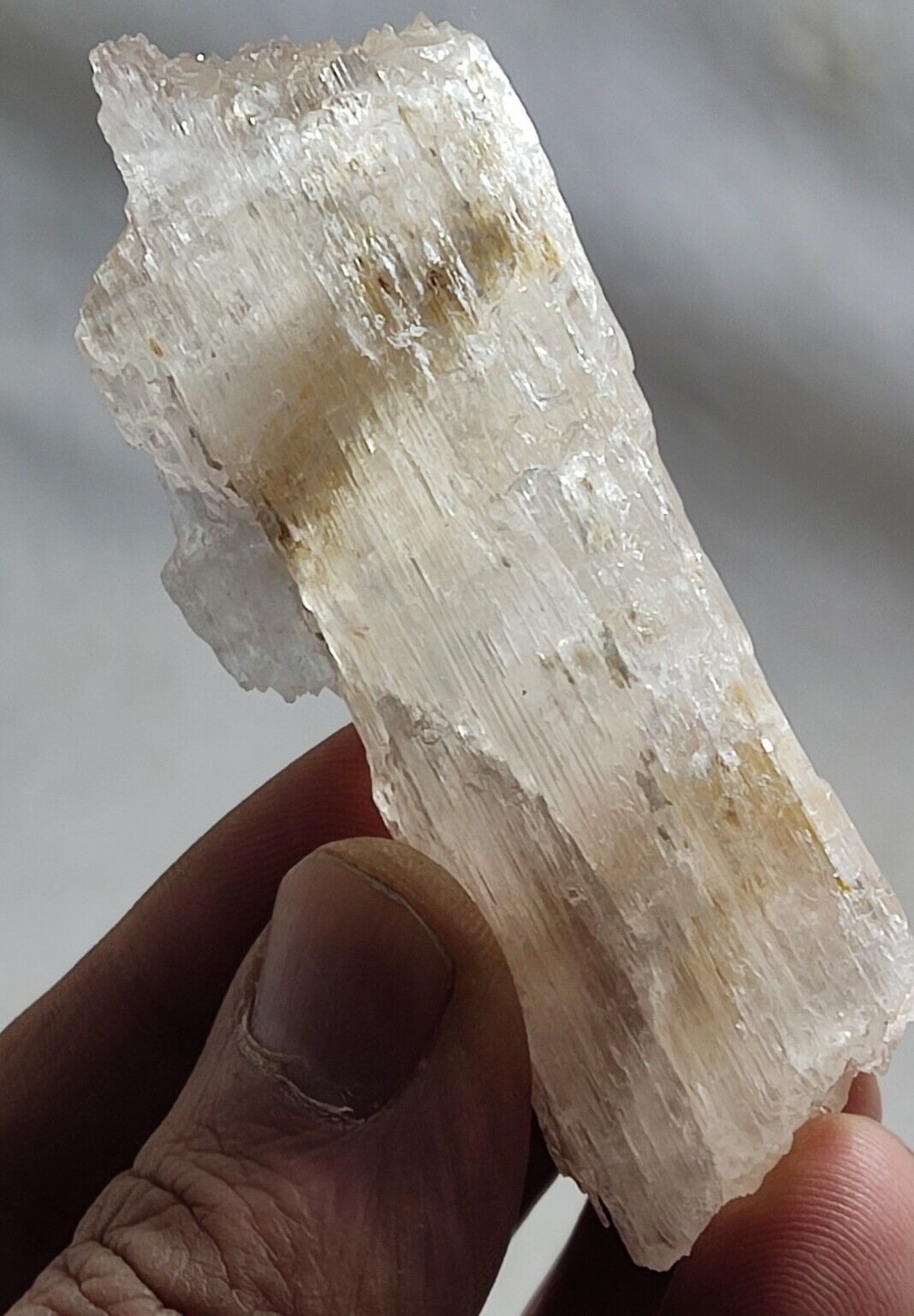 A very Aesthetic Natural fully etched spodumene crystal 107 grams