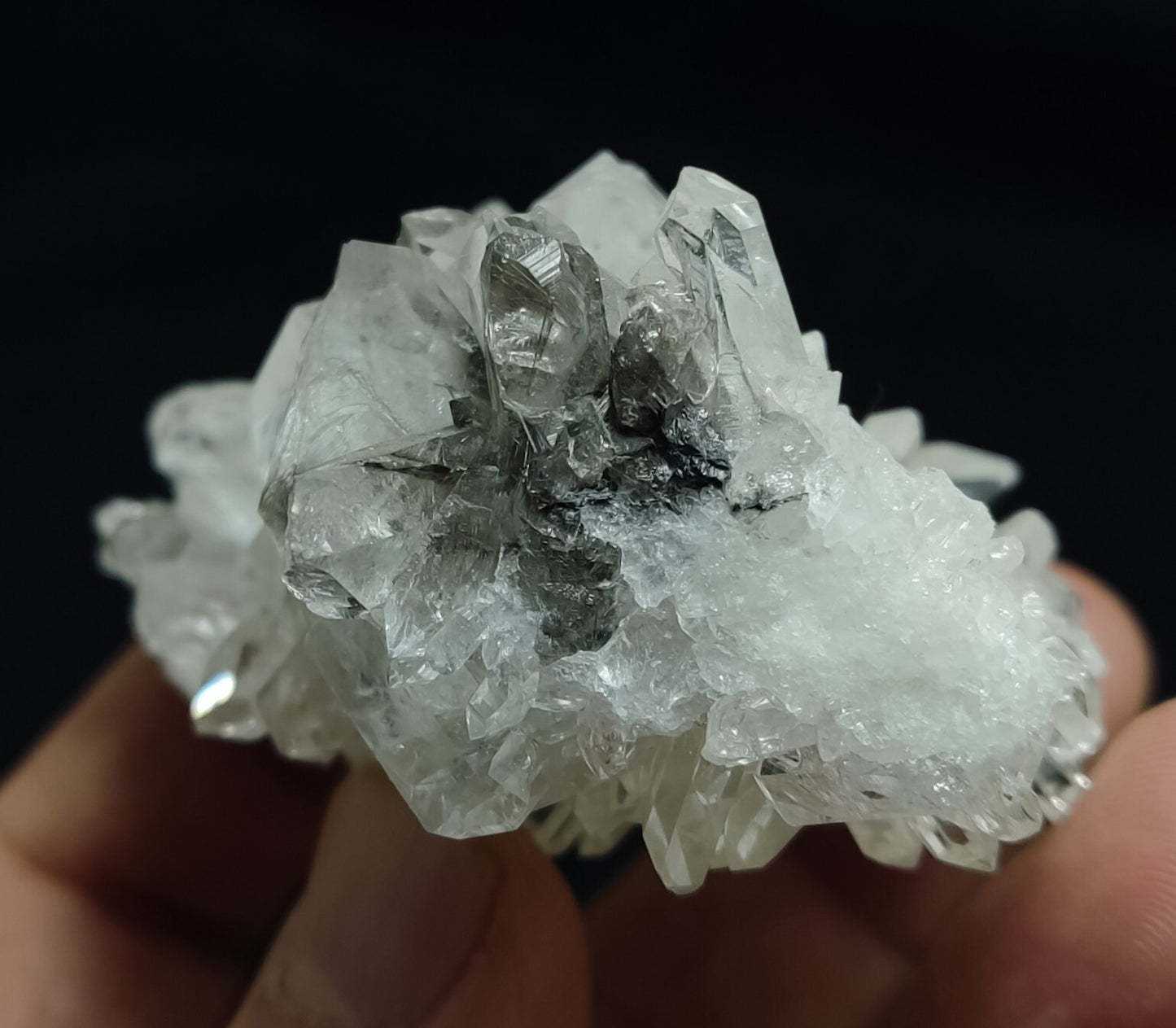 A very Aesthetic Natural terminated brookite included Quartz cluster 114 grams