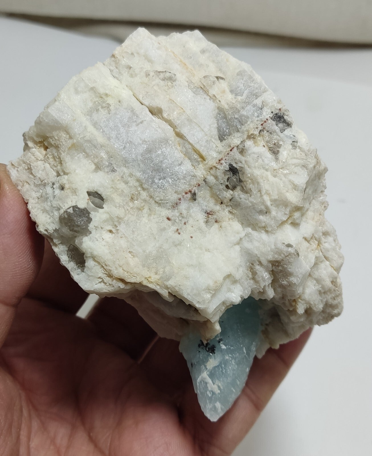 An aesthetic Specimen of Afghanistan Aquamarine on albite 530 grams