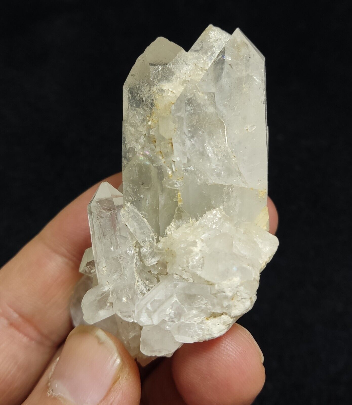 88 grams natural quartz crystal cluster