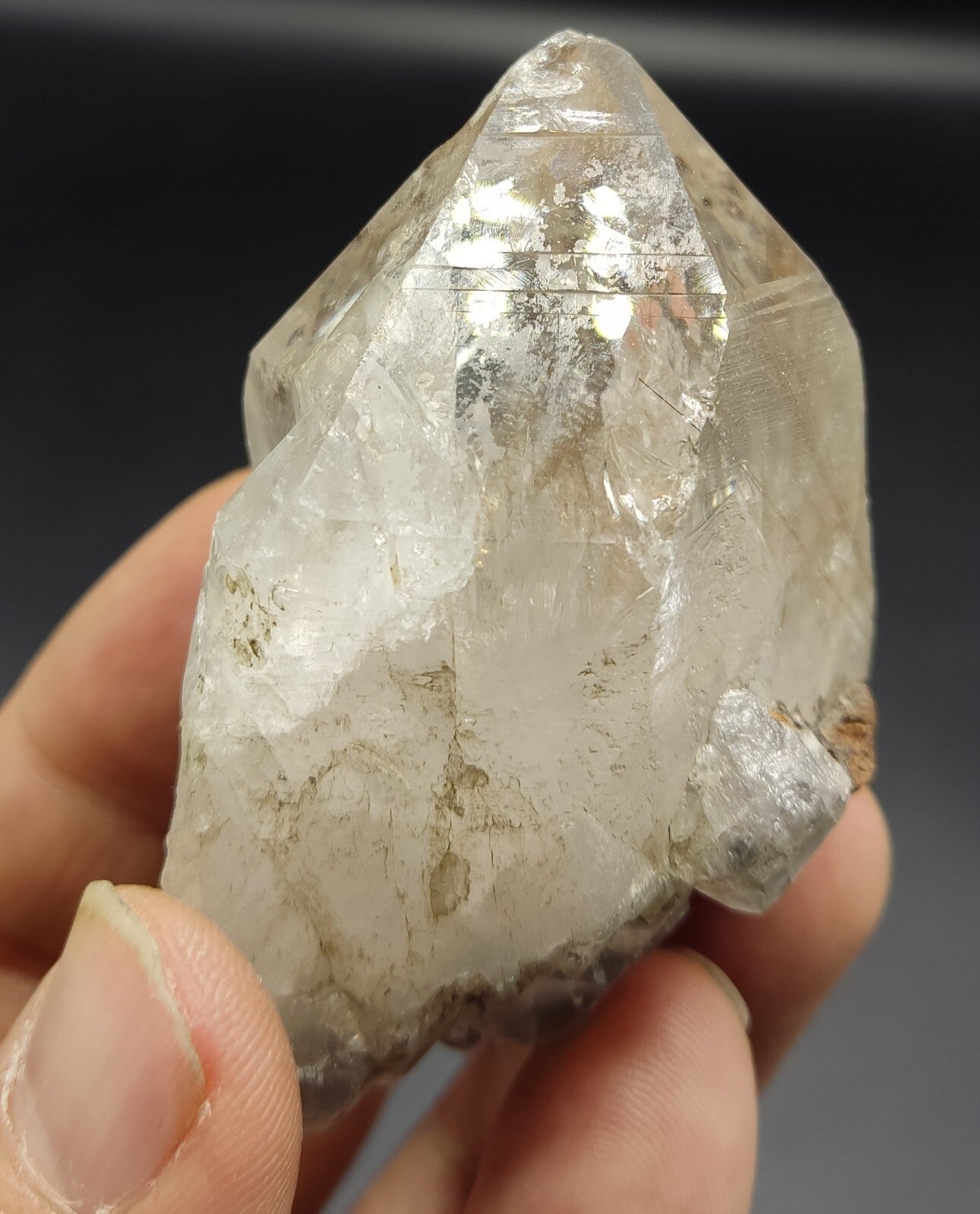 An Aesthetic specimen of rutiles included quartz crystal 148 grams
