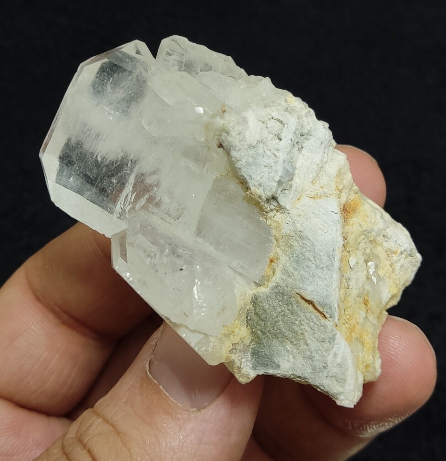 An Aesthetic Natural Faden Quartz specimen 63 grams