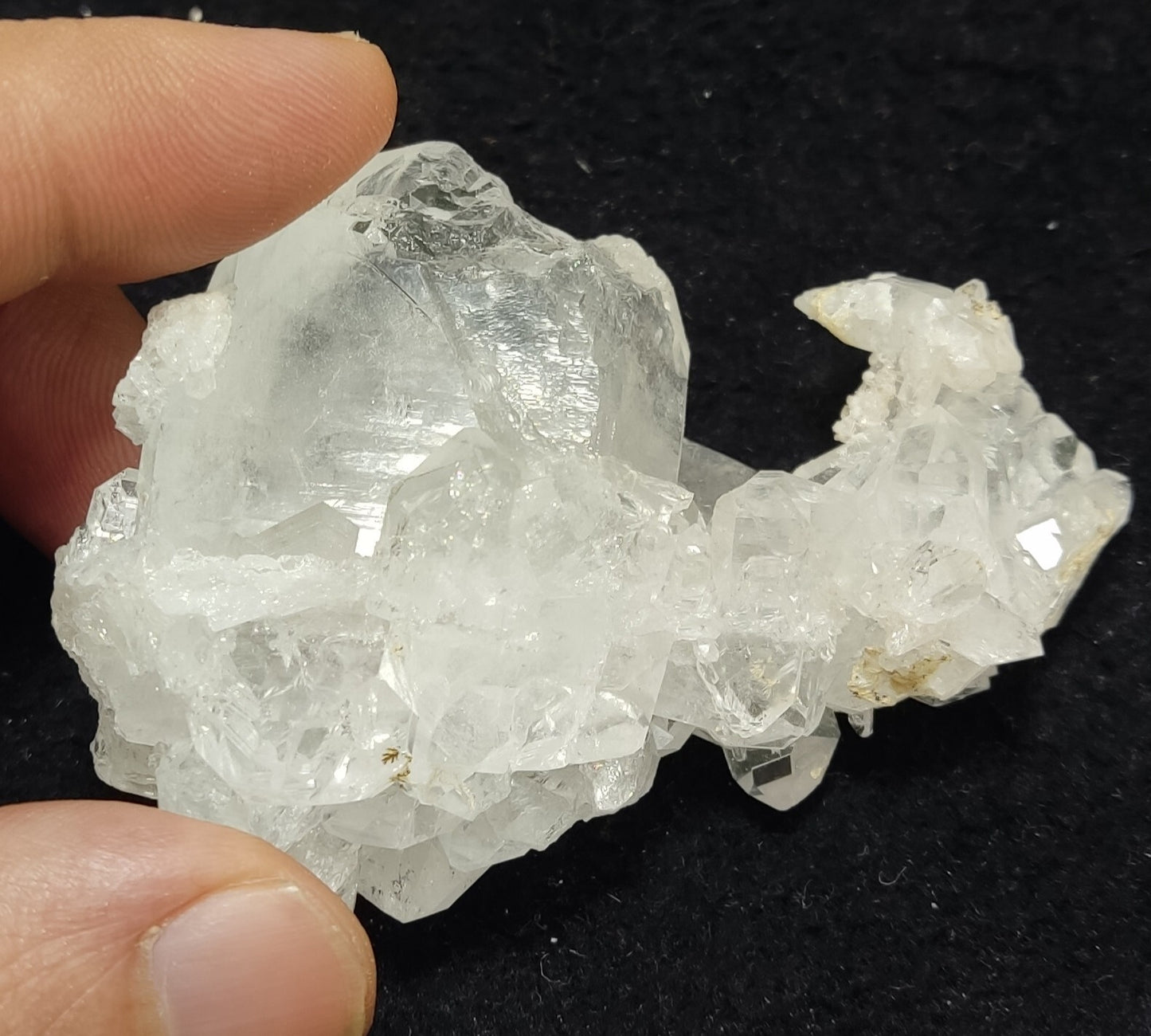 An Aesthetic terminated specimen of Quartz 91 grams