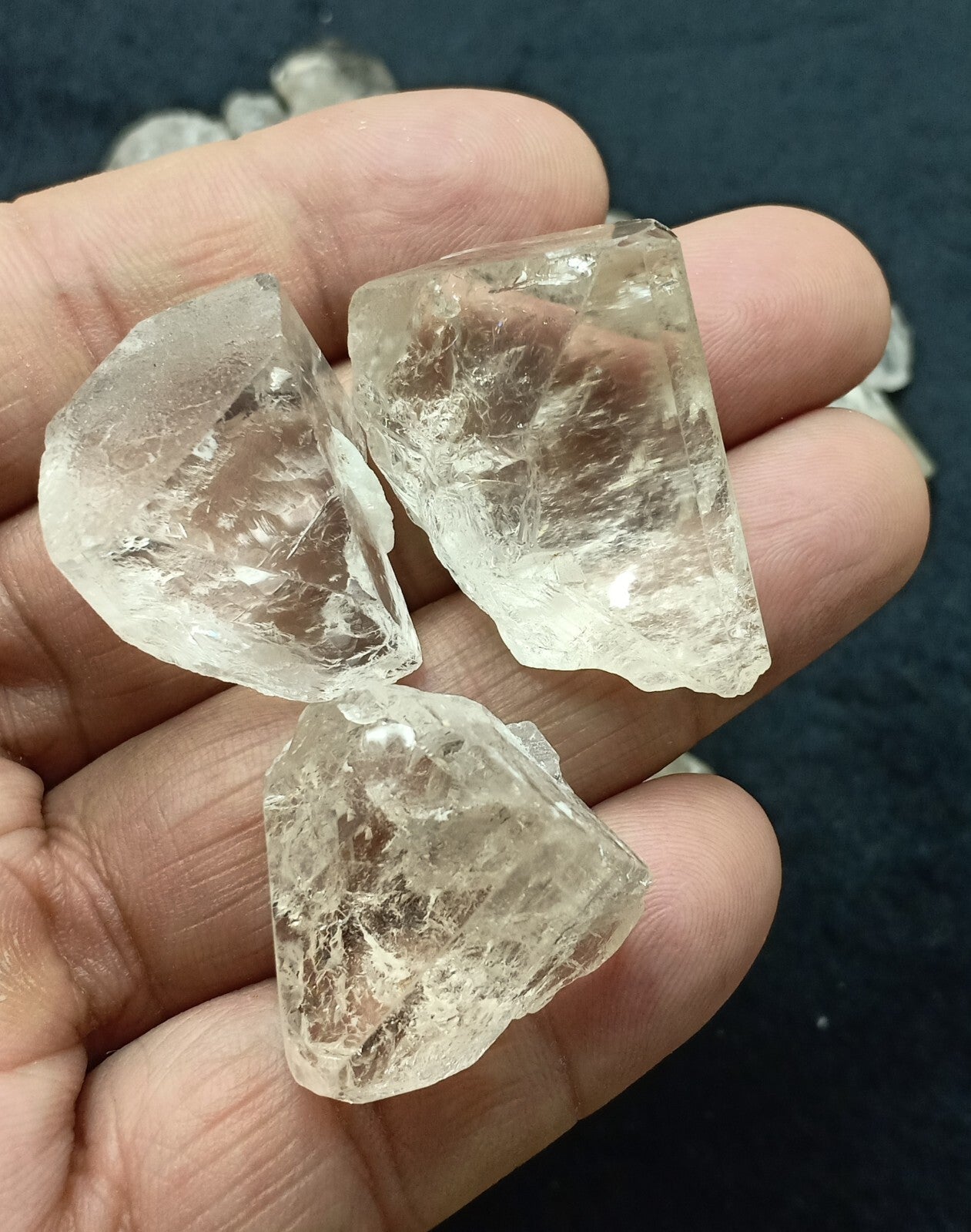380 grams beautiful terminated Topaz crystals
