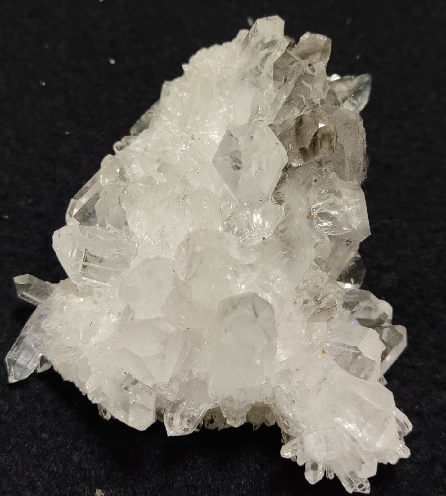A very Aesthetic Natural terminated brookite included Quartz cluster 114 grams