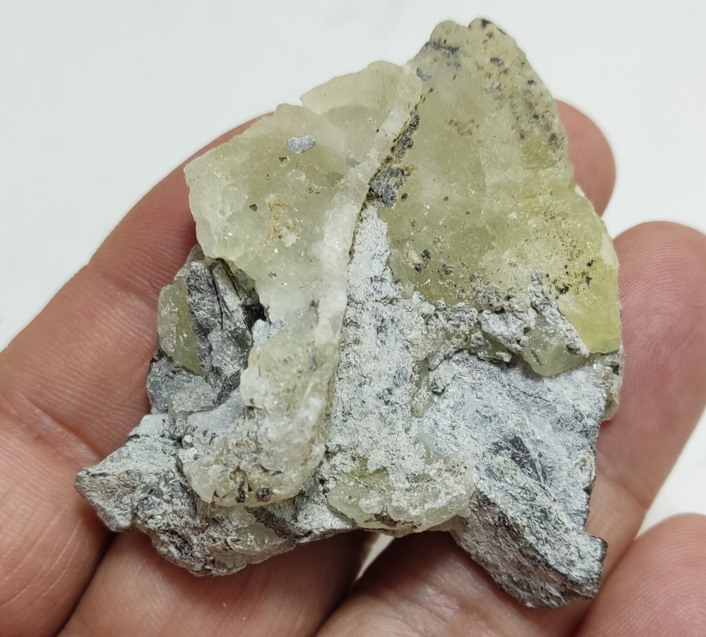 An Aesthetic Natural specimen of brucite with chromite 35 grams