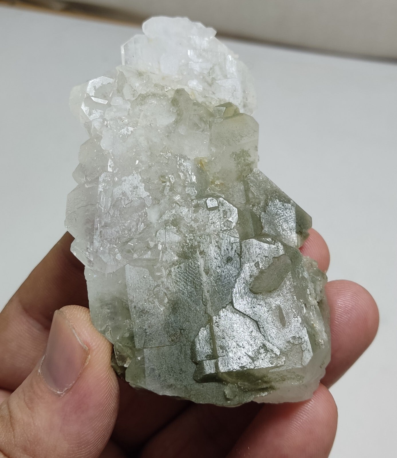 An Aesthetic Natural terminated quartz with Chlorite inclusions 108 grams