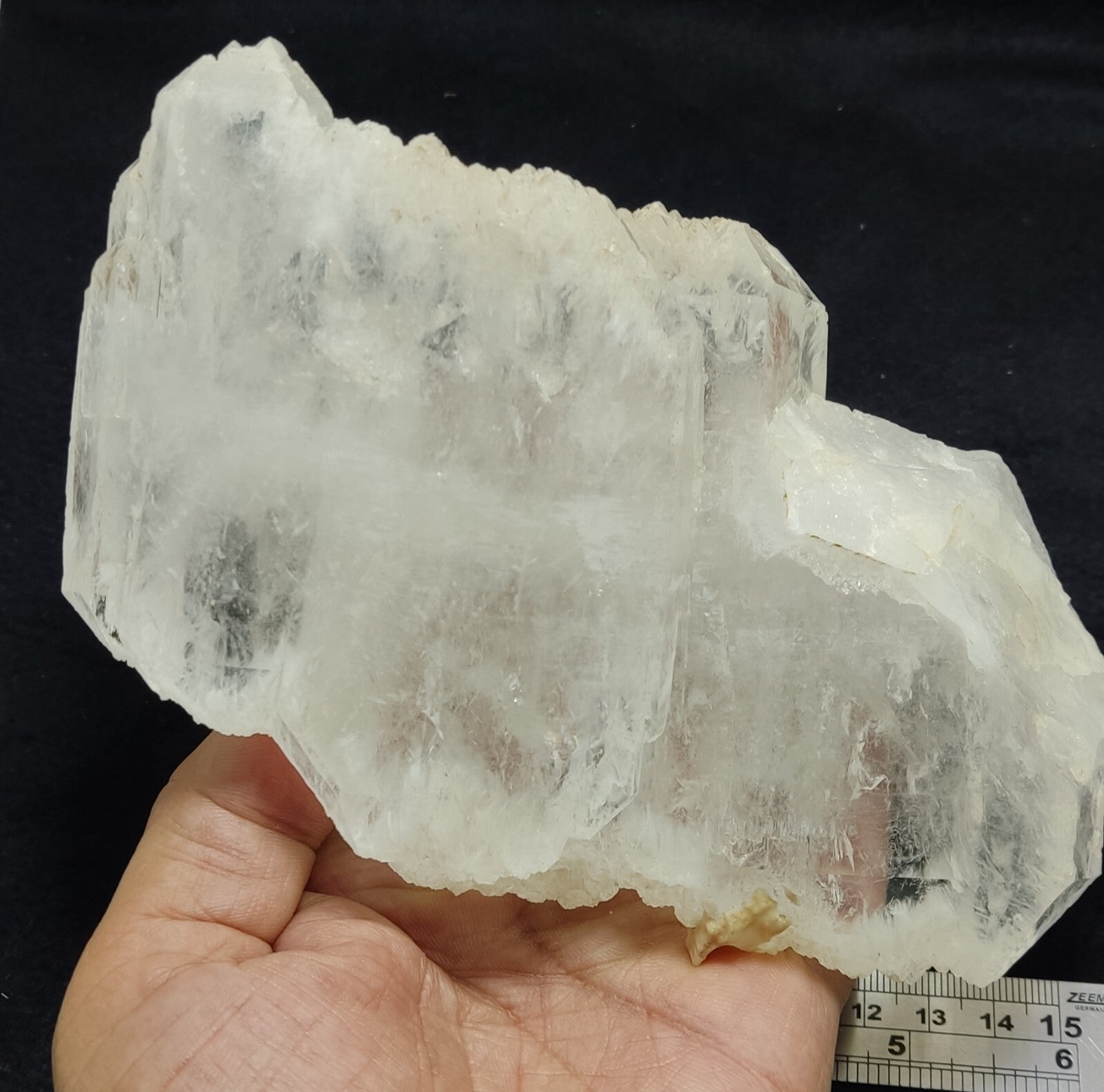 An Aesthetic terminated faden Quartz specimen 910 grams