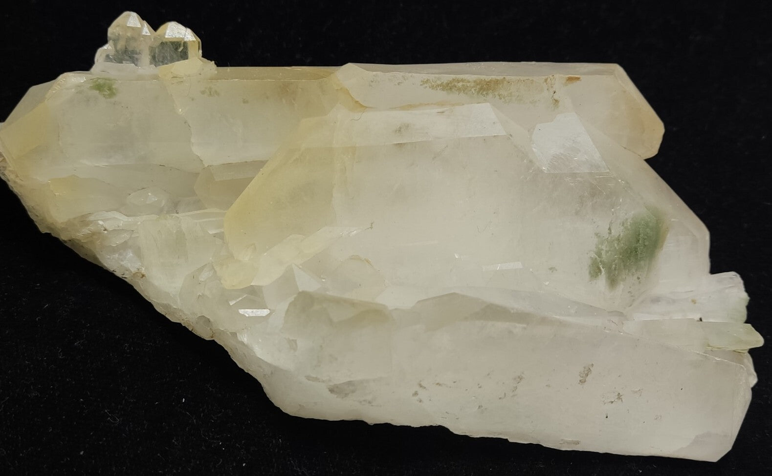 Natural beautifully terminated Quartz with Chlorite Inclusions 396 grams