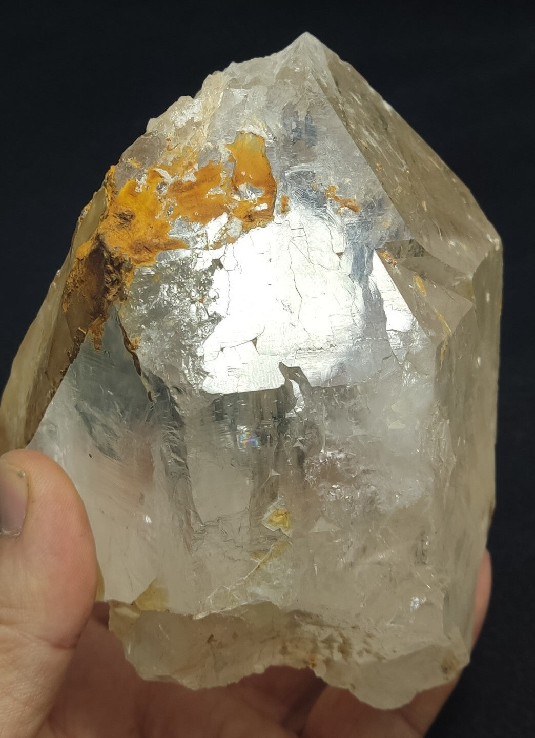 An Aesthetic large specimen of naturally terminated quartz crystal 1530 grams