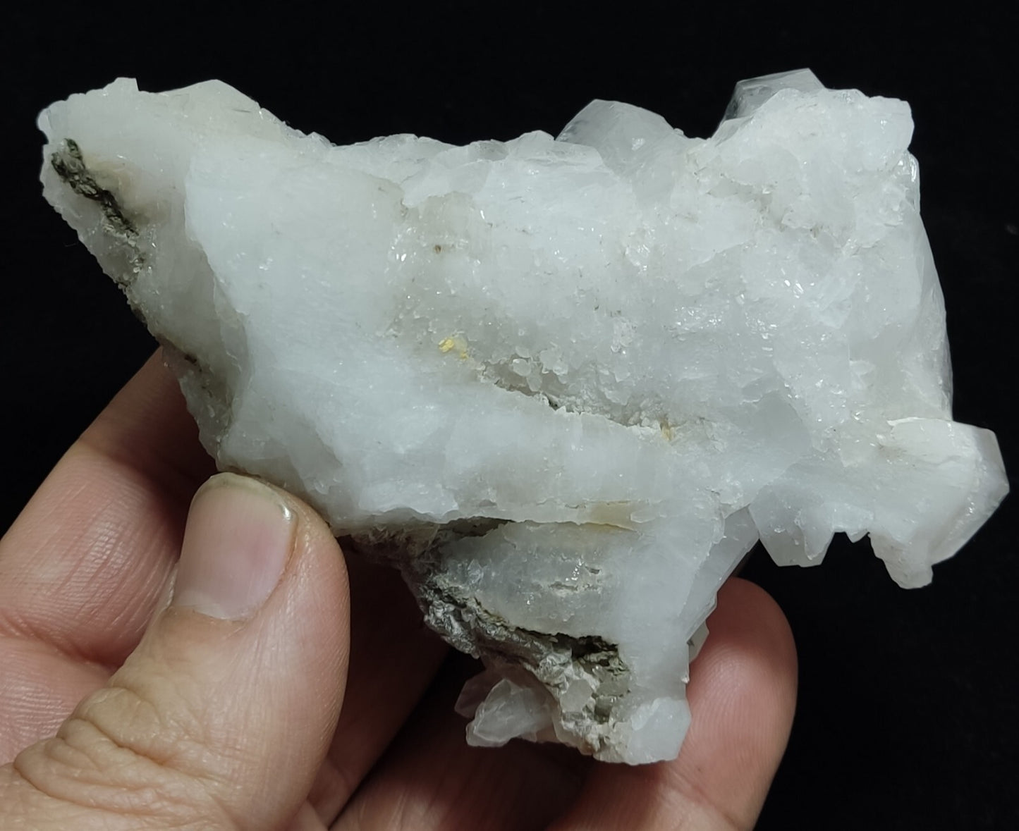 An Aesthetic Natural beautifully terminated Quartz cluster 210 grams