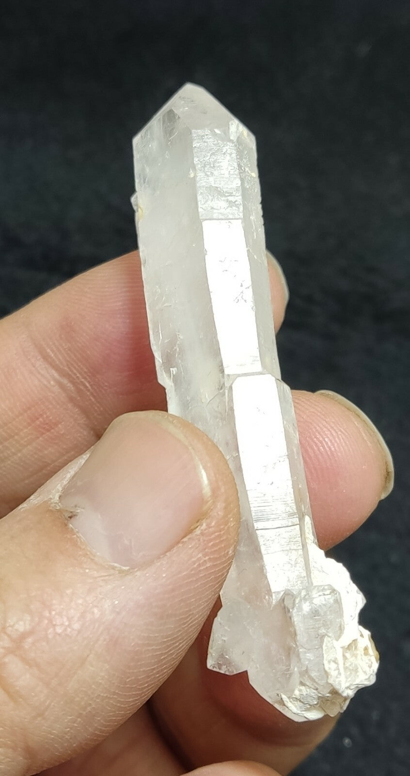 An amazing specimen of terminated faden Quartz crystal 18 grams