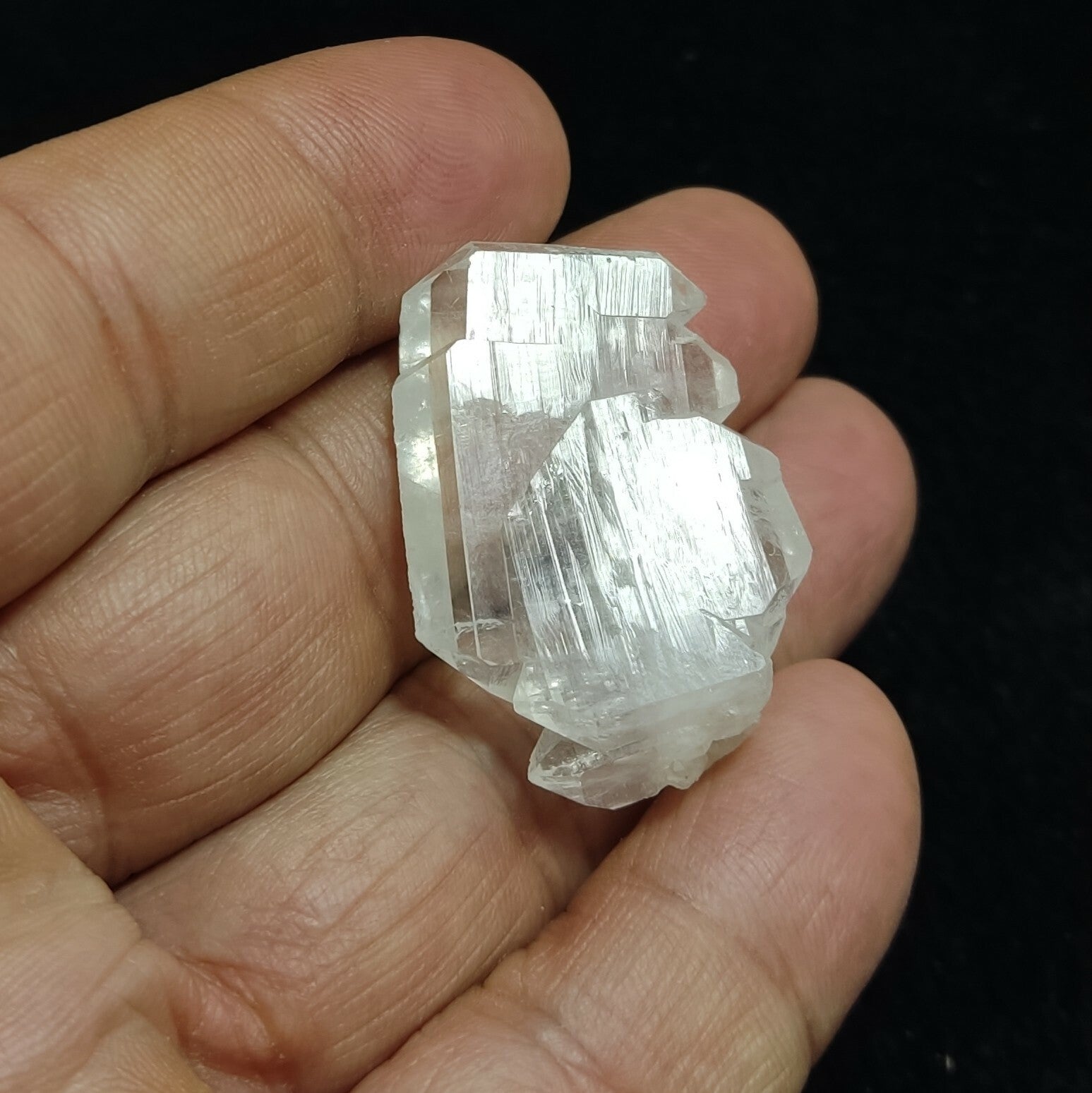 An amazing specimen of terminated faden Quartz crystal 10.5 grams