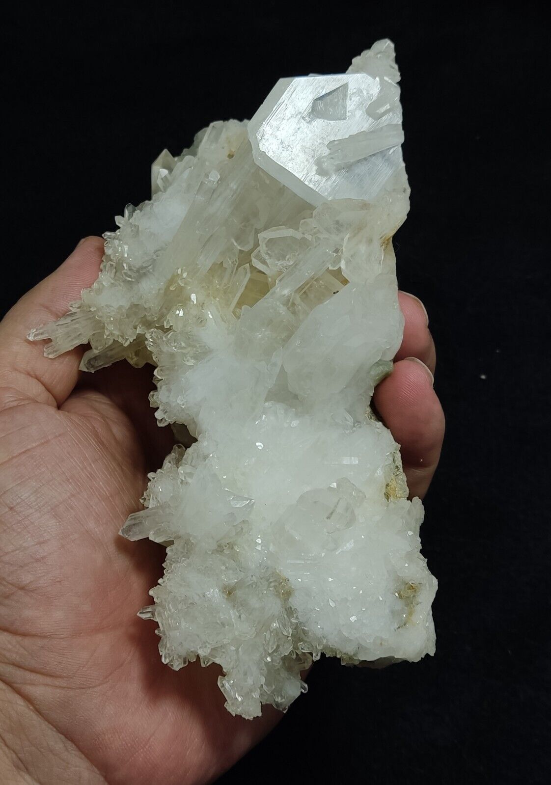 An Aesthetic Natural beautifully terminated Quartz cluster 505 grams