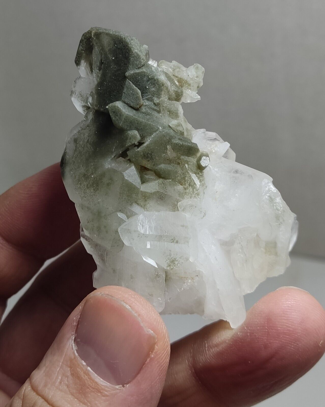 An Aesthetic Natural Quartz specimen with chlorite inclusions 58 grams