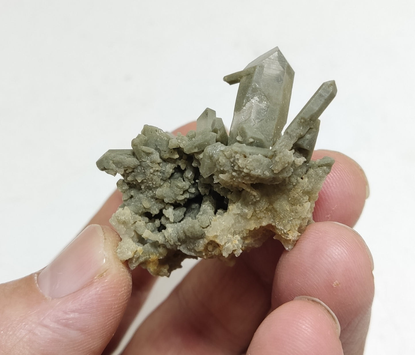 A very Aesthetic Natural beautifully terminated Chlorite Quartz cluster 33 grams