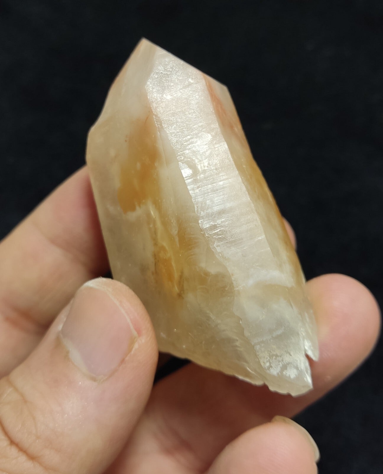 An amazing specimen of terminated amphibole included Quartz crystal 78