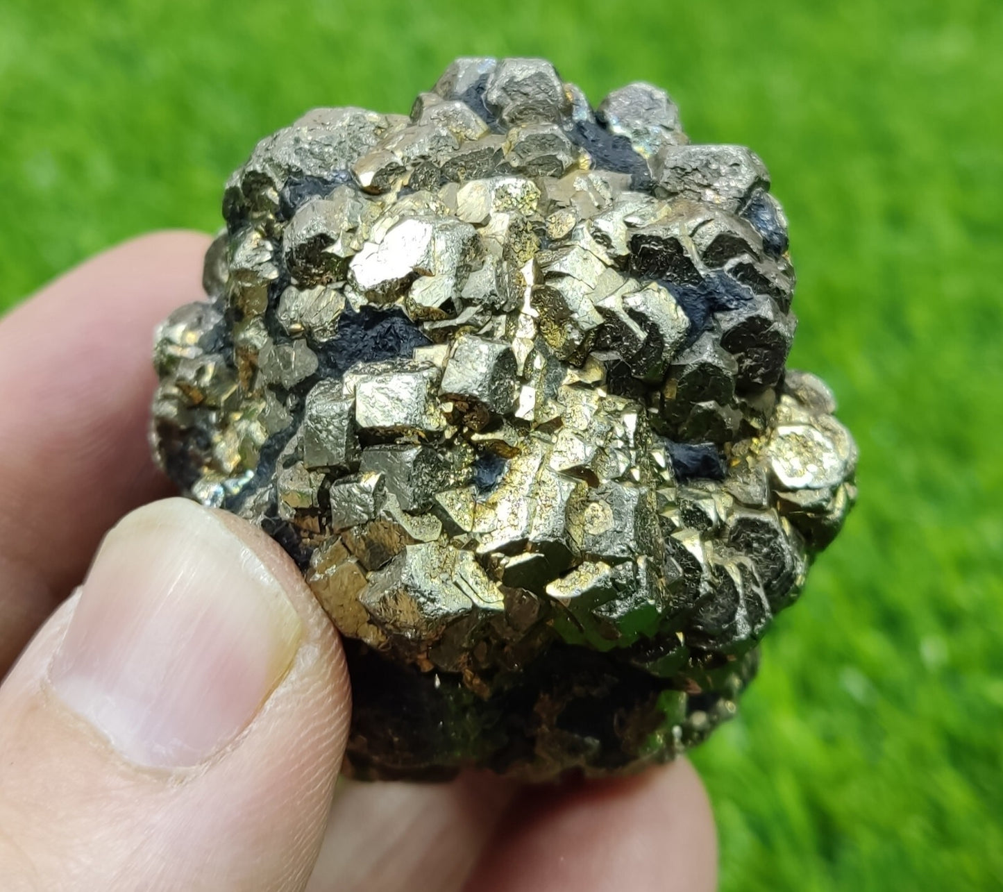 201 grams amazing specimen of pyrite/marcasite 201 grams