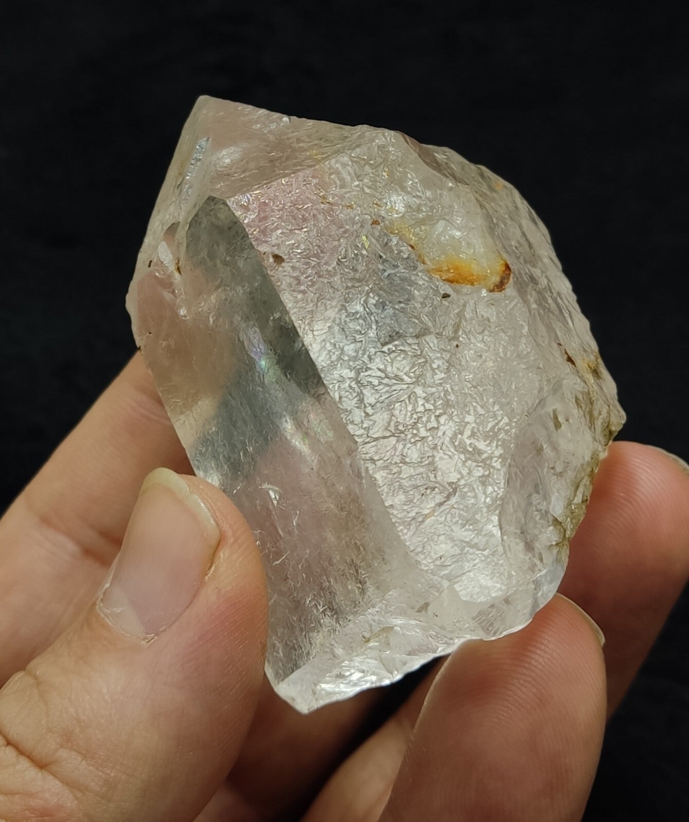 An Aesthetic specimen of quartz crystal specimen 167 grams