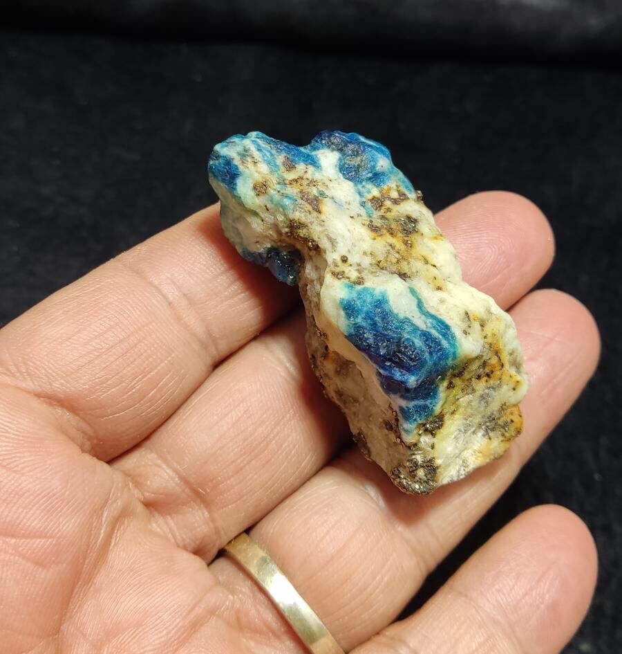 Blue Fluorescent Lazurite In Matrix 48 Grams