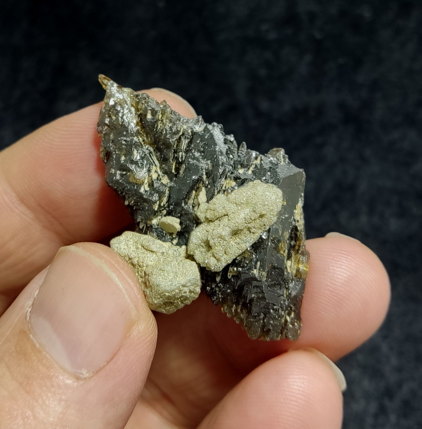 Single etched Epidote Crystal 14 grams
